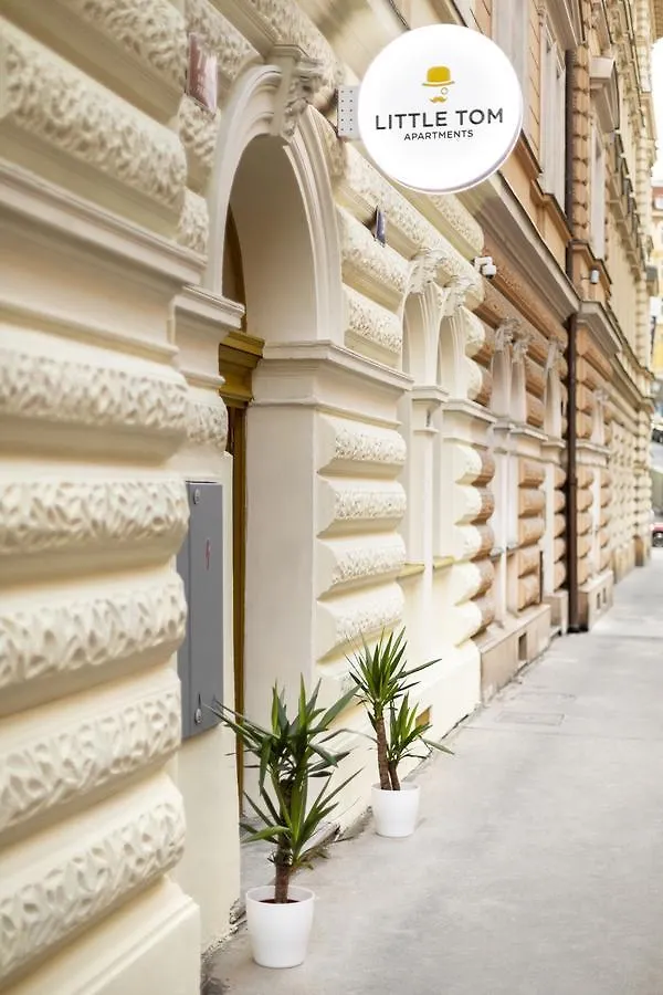 Little Tom Apartments Prague