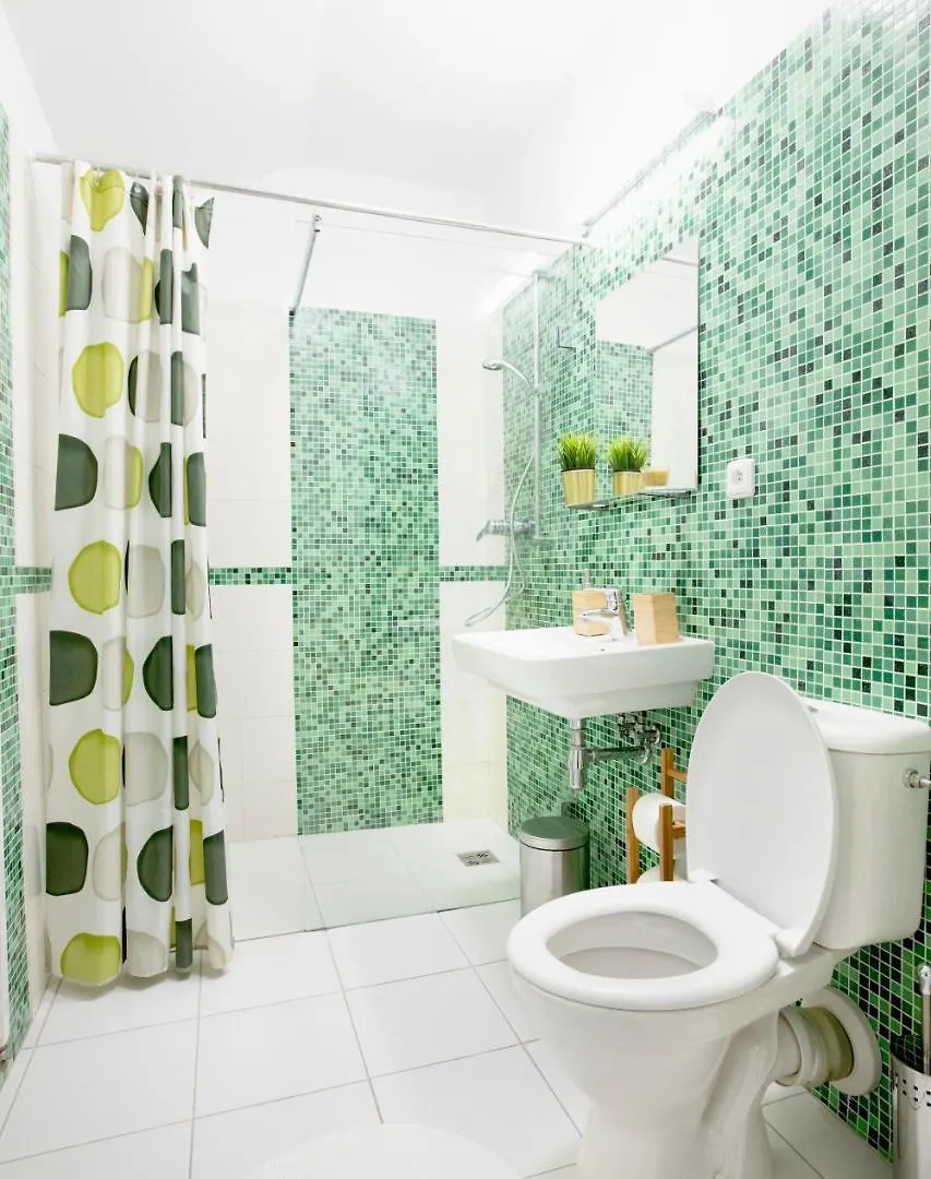 Little Tom Apartments Prague